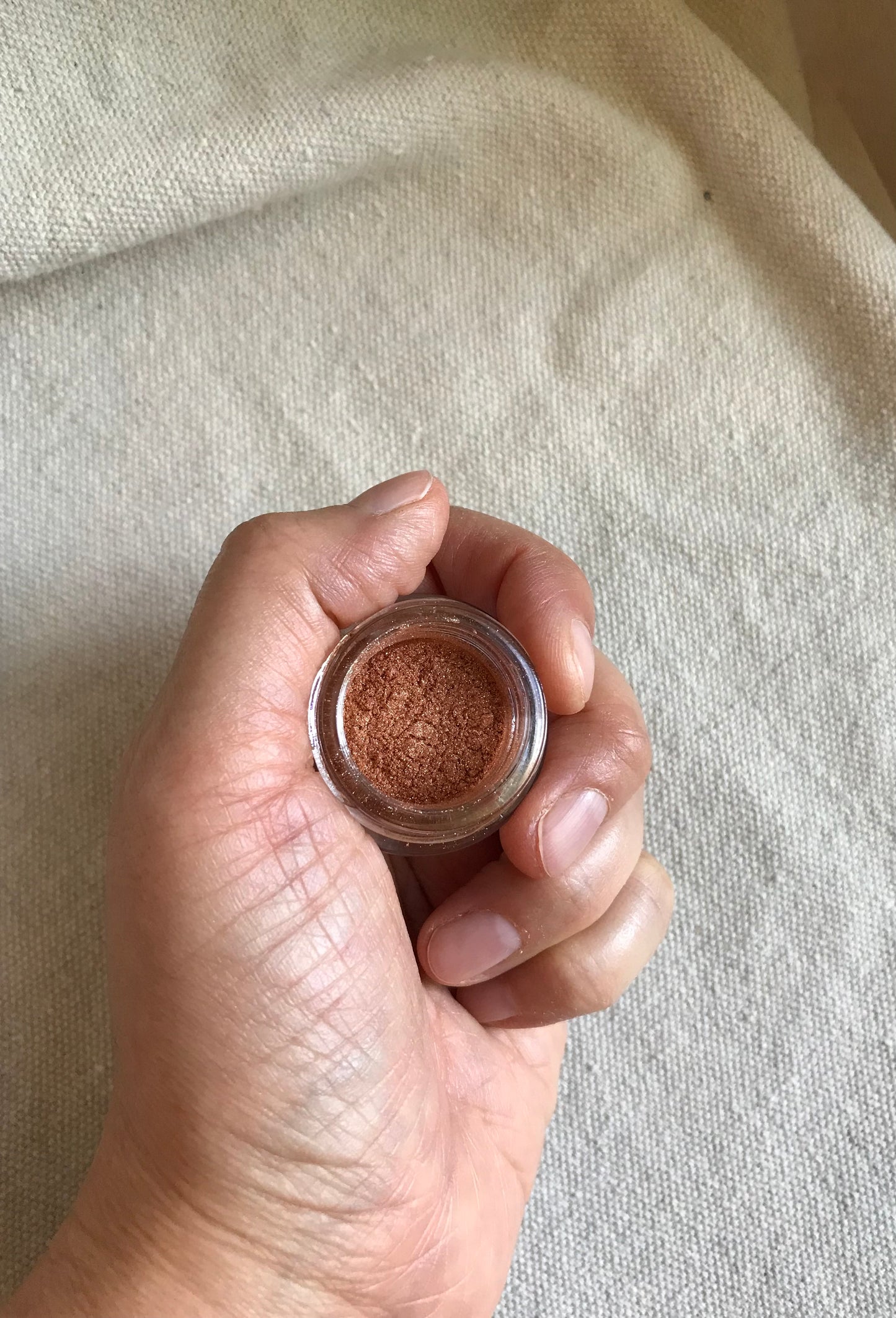 Golden Amber Sparkle: Eyeshadow + Highlight